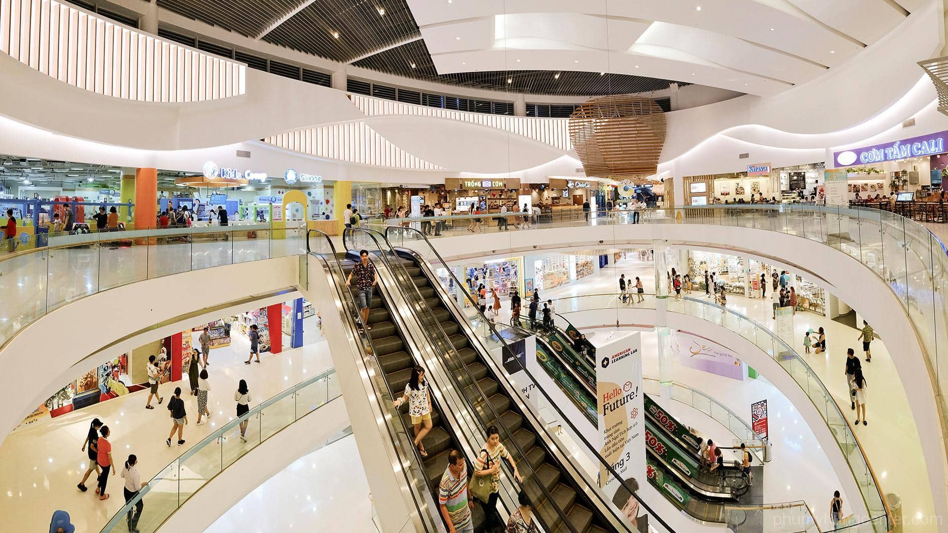 Crescent Mall - Địa điểm mua sắm và giải trí tại Nam Sài Gòn