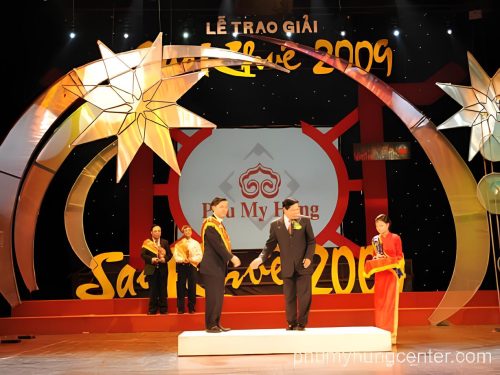 Phú Mỹ Hưng vinh dự nhận giải thưởng Sao Khuê 2009
