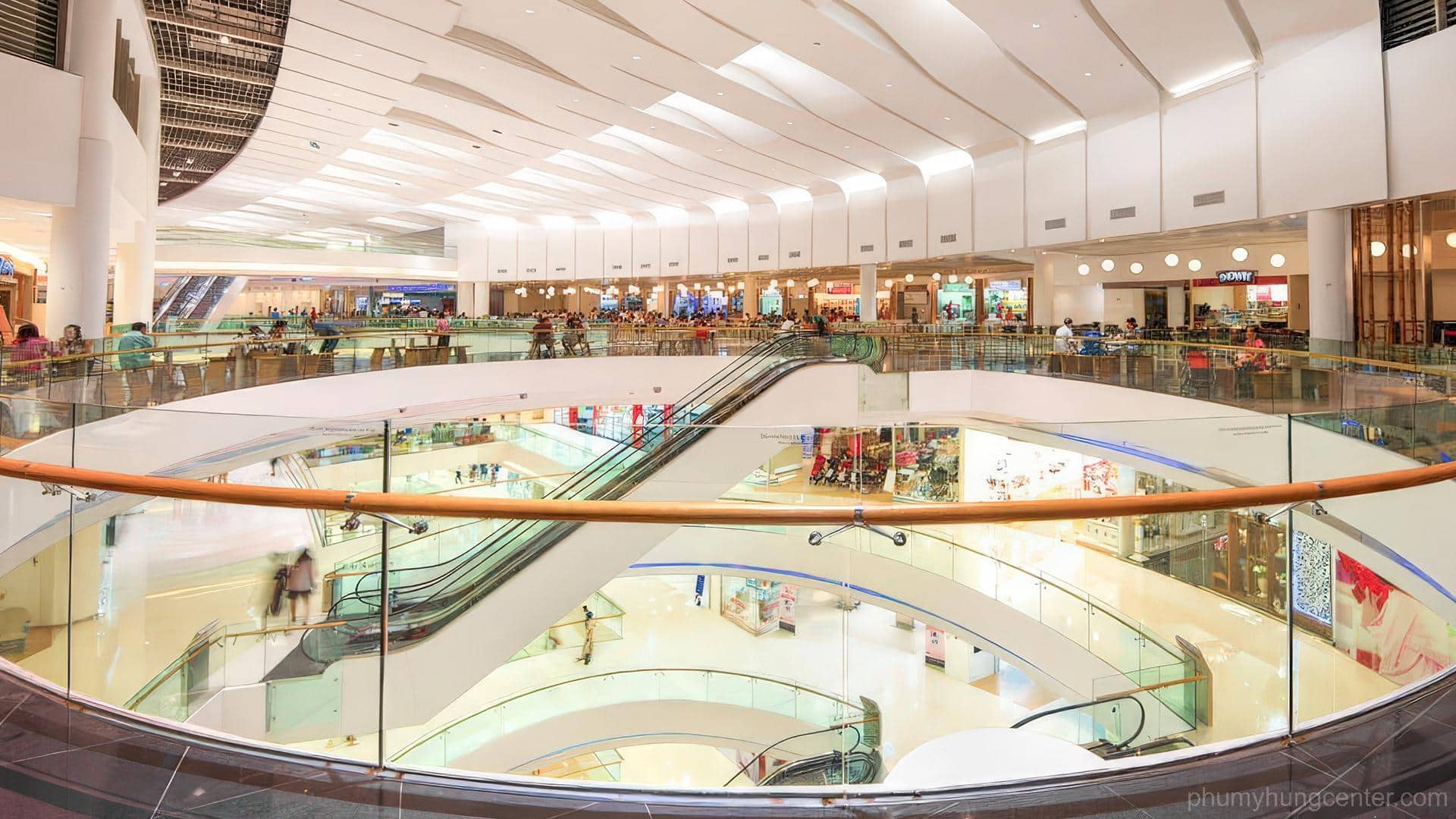 phu my hung crescent mall