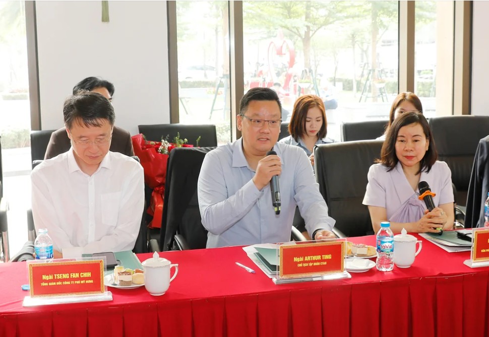 Ong Arthur Ting - chu tich tap doan Phu My Hung Phat Bieu