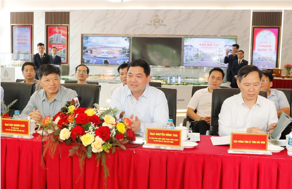 bi thu tinh uy Pham Hong Thai phat bieu Hong Hac City