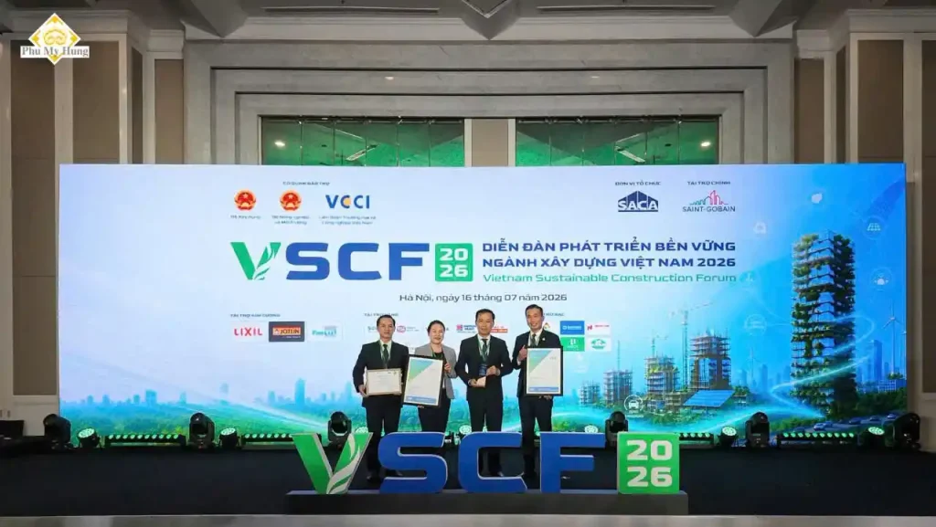 Phú Mỹ Hưng được vinh danh ở hạng mục Doanh nghiệp tiên phong phát triển bền vững ngành Xây dựng Việt Nam trong khuôn khổ VSCF Award 2026